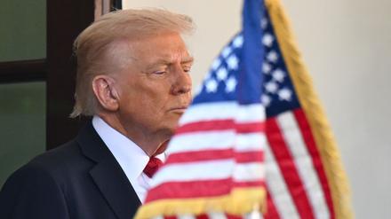 Wochenlang zeigte US-Präsident Trump Verständnis für die Ukraine, nun vertritt er eher Moskauer Forderungen.