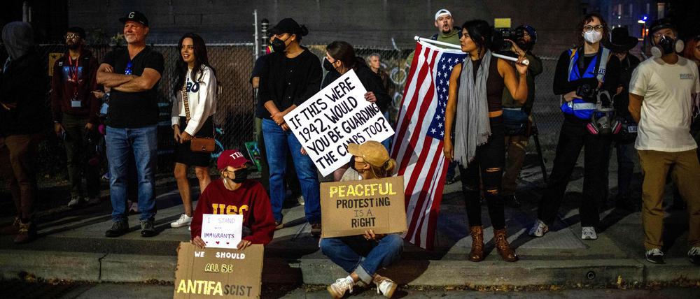 In Portland gibt es Proteste vor einer Einrichtung der Einwanderungsbehörde ICE. (Archivbild)