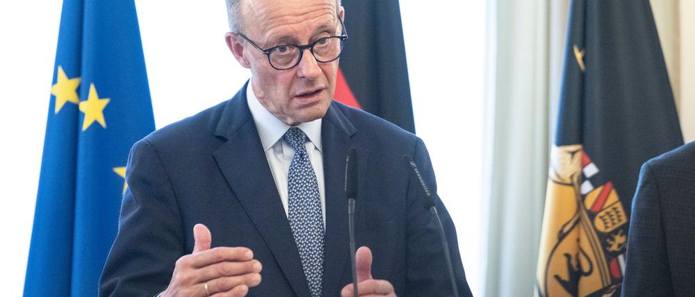 Merz sieht Chancen, aber auch Risiken der KI.