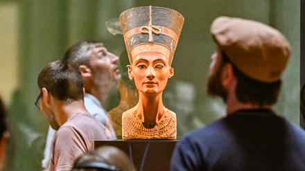 Die Nofretete-Büste steht seit 2009 im Neuen Museum in Berlin. In Ägypten mehren sich Stimmen, dass sie eigentlich nach Kairo gehöre.