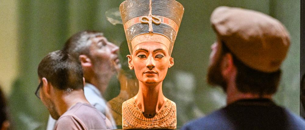 Die Nofretete-Büste steht seit 2009 im Neuen Museum in Berlin. In Ägypten mehren sich Stimmen, dass sie eigentlich nach Kairo gehöre.