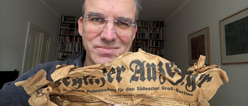Leser Chris Melzer aus Berlin-Steglitz fand beim Austausch seiner Fenster historisches Dämmmaterial.