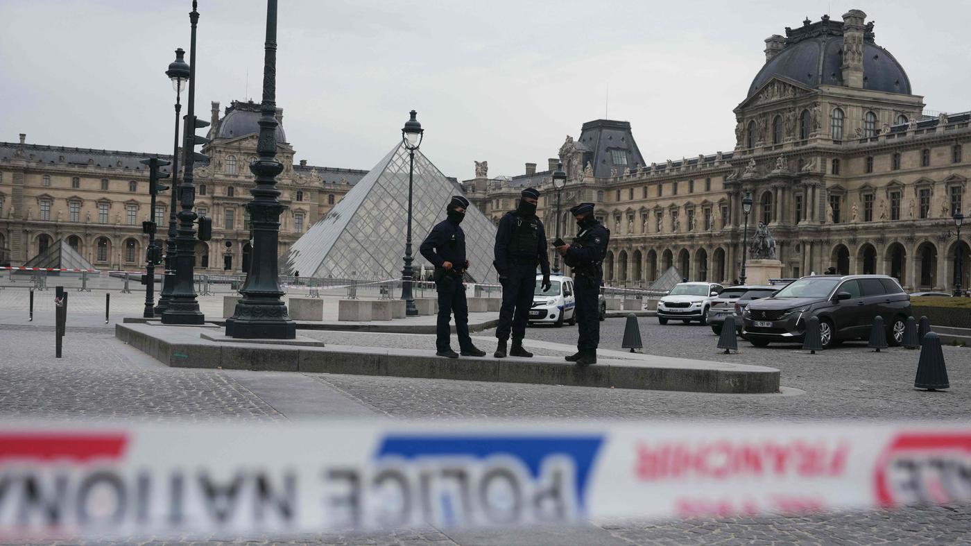 Spektakul-rer-Kunstraub-im-Herzen-von-Paris-Schaden-durch-Louvre-Diebstahl-bel-uft-sich-auf-88-Millionen-Euro