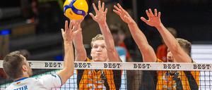 Die BR Volley haben ihr erstes Spiel gegen den VfB Friedrichshafen deutlich verloren.