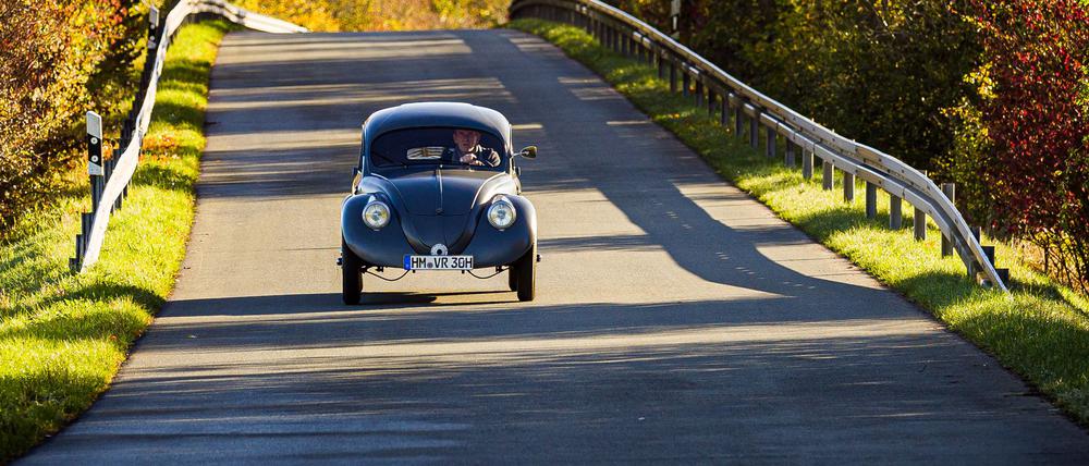 Das Auto erreicht theoretisch bis zu 100 Stundenkilometer.