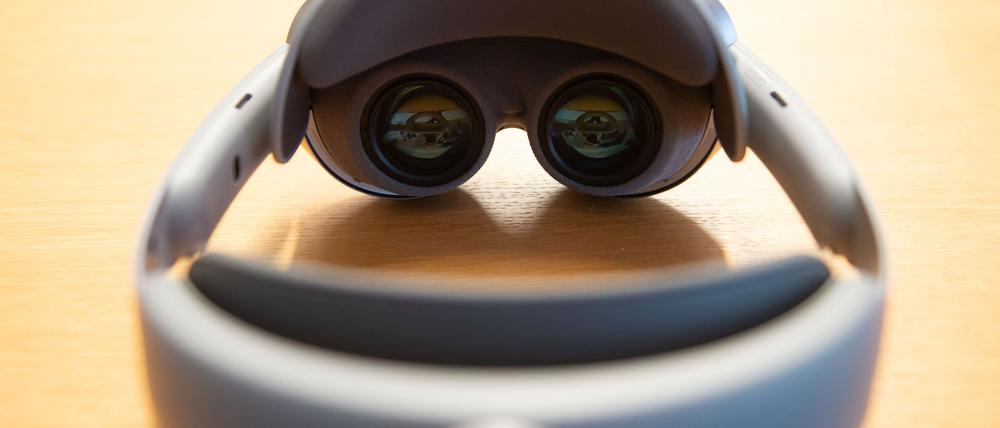 Die neue Samsung-Brille - hier zu sehen ihr Prototyp aus dem Frühjahr - gibt es deutlich günstiger als Apples Vision Pro.
