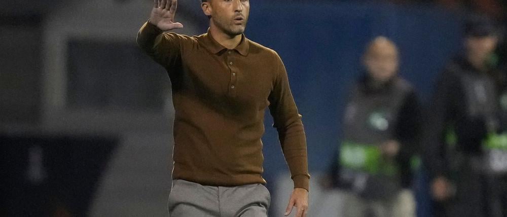 Trainer Domenico Tedesco steht mit Fenerbahce vor einem spannenden Spiel gegen Stuttgart. (Archivbild)