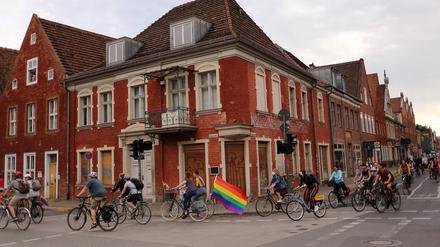 CSD-Fahrraddemo im Holländischen Viertel in Potsdam.