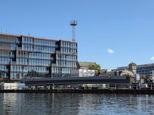 Die Elsenbrücke von der Spree aus gesehen. (Archivbild)