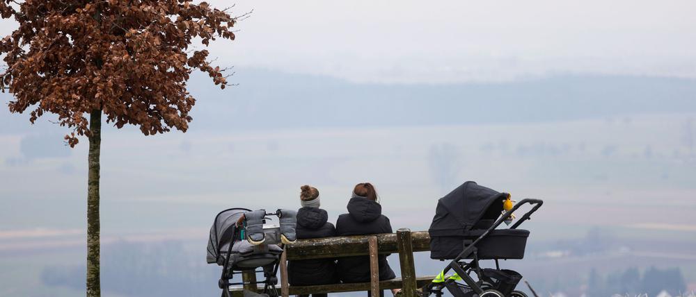 Lieber Kinder statt Karriere? Forscher haben das Rollenbild junger Frauen untersucht (Symbolbild).