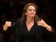 Emmanuelle Haïm und die Berliner Philharmoniker: Beste Medizin gegen regnerische Herbstabende