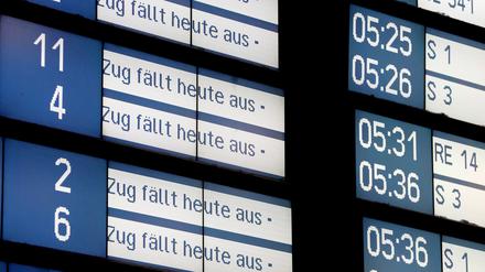 Im Nahverkehr in Nordrhein-Westfalen geht oft viel drunter und drüber.
