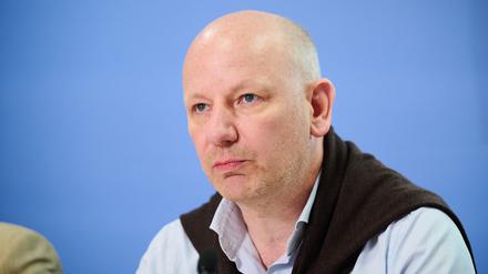 Seit 2002 untersucht die Leipziger Autoritarismus-Studie, auch als Mitte-Studie bekannt, alle zwei Jahre autoritäre und rechtsextreme Einstellungen in der Gesellschaft. (Archivbild)