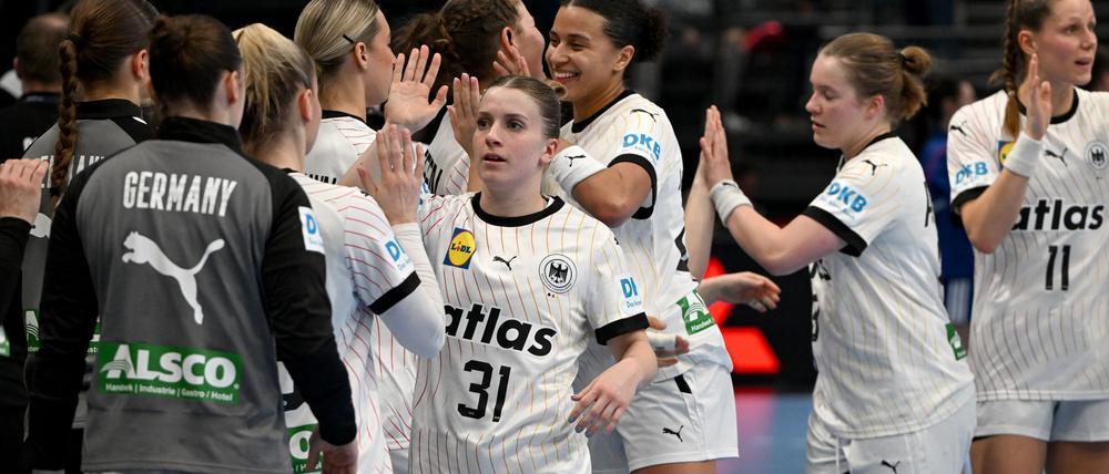 Auch Deutschlands Handballerinnen spielen teilweise in weißen Hosen. (Archivbild)