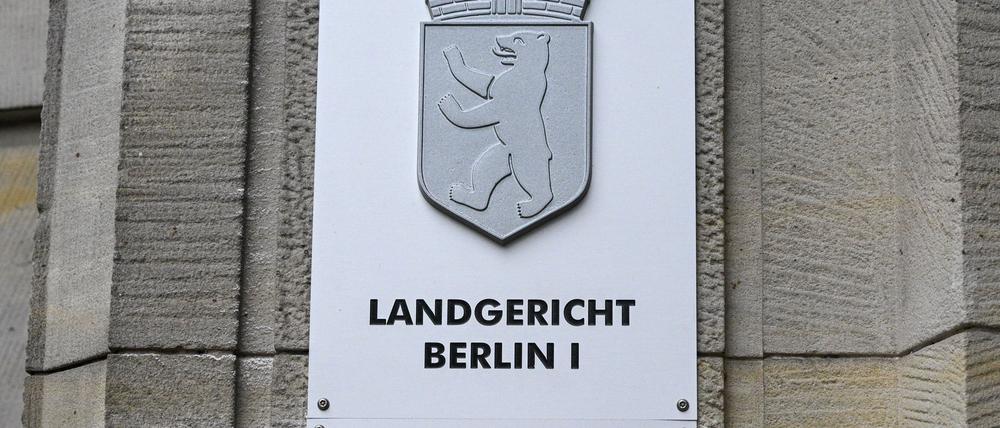 Ein vierfacher Vater steht nach einer Schlägerei in einem Lokal vor Gericht. Zu dem Geschehen soll ein Streit zwischen zwei Oberschüler geführt haben. (Foto Illustration)