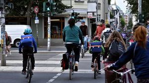 Ein abgewandelter Plan zum Umbau der Torstraße in Berlin-Mitte führt zu Streit zwischen Senat und Bezirk.