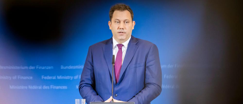 Klingbeil äußerte sich bei Vorstellung der Steuerschätzung.