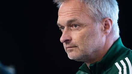 Bundestrainer Christian Wück muss lange auf Mittelfeld-Antreiberin Lena Oberdorf verzichten.