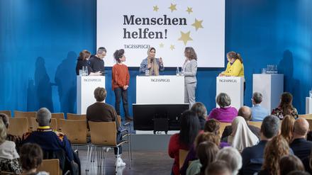 Seit mehr als 30 Jahren eine Institution: Die Tagesspiegel-Spendenaktion „Menschen helfen!“ – hier die Übergabefeier 2025 im Verlagshaus.