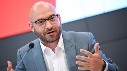 In Deutschland wird wieder über ein allgemeines Pflichtjahr für junge Menschen diskutiert. Brandenburgs Innenminister René Wilke ist dafür. (Archivbild)