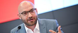 In Deutschland wird wieder über ein allgemeines Pflichtjahr für junge Menschen diskutiert. Brandenburgs Innenminister René Wilke ist dafür. (Archivbild)