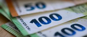 Tausende Berliner Beamte und Tarifbeschäftigte konnten sich bislang über Leistungsprämien freuen. Damit ist jetzt Schluss.