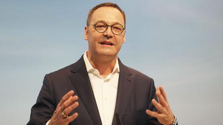 Bernhard Osburg wird neuer Chef der Bahn-Güterverkehrstochter DB Cargo. (Archivbild)