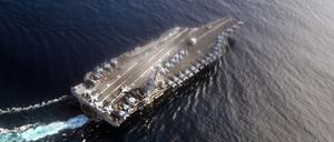 Der Flugzeugträger „USS Gerald R. Ford“ und der dazugehörige Verband sollen nach Lateinamerika (Archivbild).