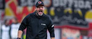 Steffen Baumgart war am Freitag mit allem unzufrieden.