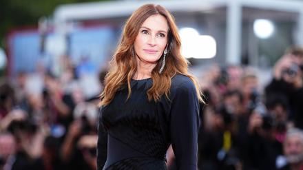 US-Schauspielerin Julia Roberts posiert für Fotografen auf dem roten Teppich.