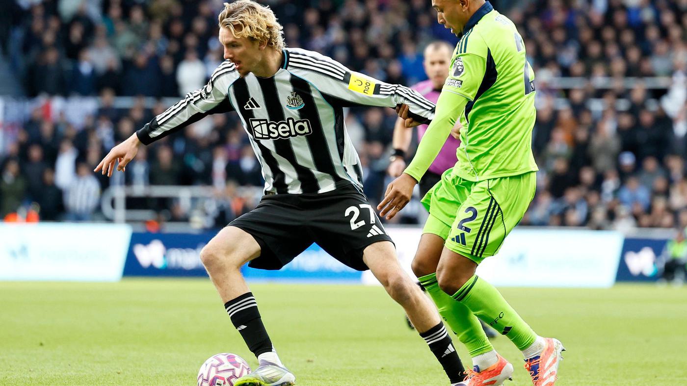 Football: Woltemade on the post: Newcastle wins late