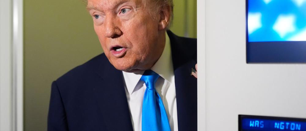 Trump macht Druck auf die Hamas, weitere tote Geiseln schnell zu übergeben.
