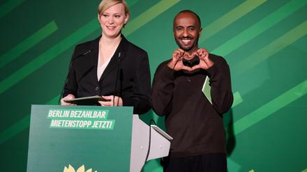 Nina Stahr und Philmon Ghirmai bilden seit 2023 die Doppelspitze der Berliner Grünen. (Archivbild)