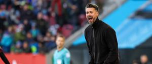 Sandro Wagner konnte gar nicht glauben, was er da am Samstagnachmittag von seiner Mannschaft zu sehen bekam.