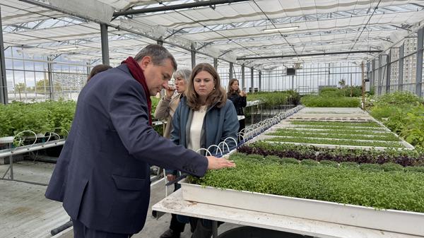 Das neue Stadtviertel „Chapelle International“ mit Wohnen, Gewerbe und Urban Farming auf dem Dach. Clara Herrmann und Eric Lejoindre, Bürgermeister 18. Arrondissement.