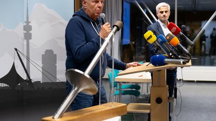 Münchens Oberbürgermeister Dieter Reiter verkündet das Ergebnis.