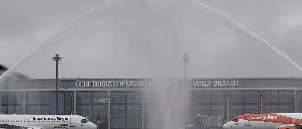 Am 30. Oktober 2020 landeten die ersten Flugzeuge am Hauptstadtflughafen BER. (Archivbild)
