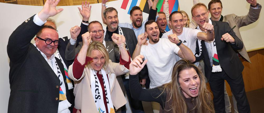 Jubel nach einem klaren Votum: Die Befürworter freuen sich über das Ja zur Münchner Olympia-Bewerbung.
