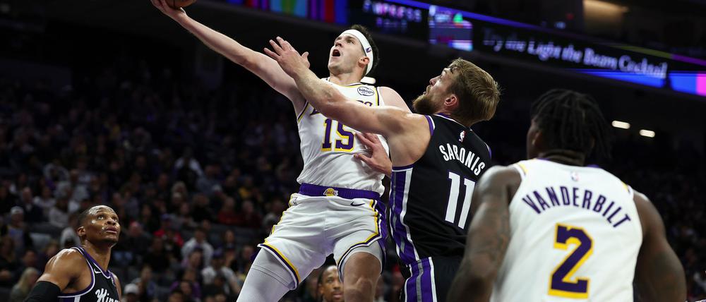 Ohne LeBron James und Luka Doncic lief bei den Lakers alles über Austin Reaves (Mitte).