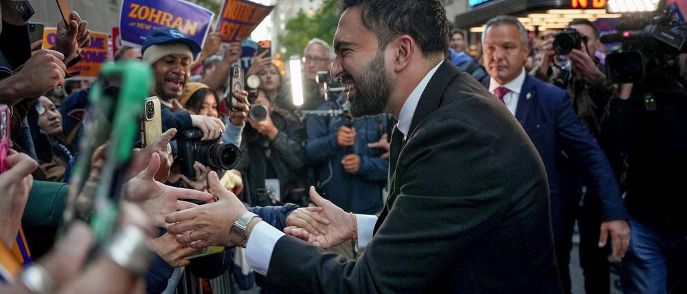 Mamdani mobilisiert vor allem von junge Menschen, Wähler mit Migrationsgeschichte und Gewerkschaften. (Archivbild)