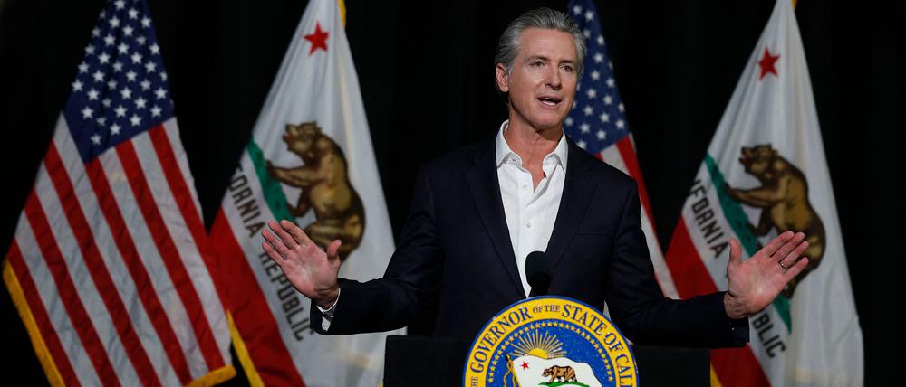 Der kalifornische Gouverneur Gavin Newsom am 22. Oktober bei einer Rede in Stockton.