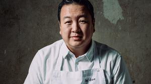 Autorenfoto von The Duc Ngo aus dem Kochbuch „The Duc Ngo“, erschienen im Oktober 2025 bei DK.