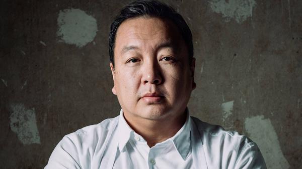 Autorenfotos von The Duc Ngo aus dem Kochbuch „The Duc Ngo“, erschienen im Oktober 25 bei DK.