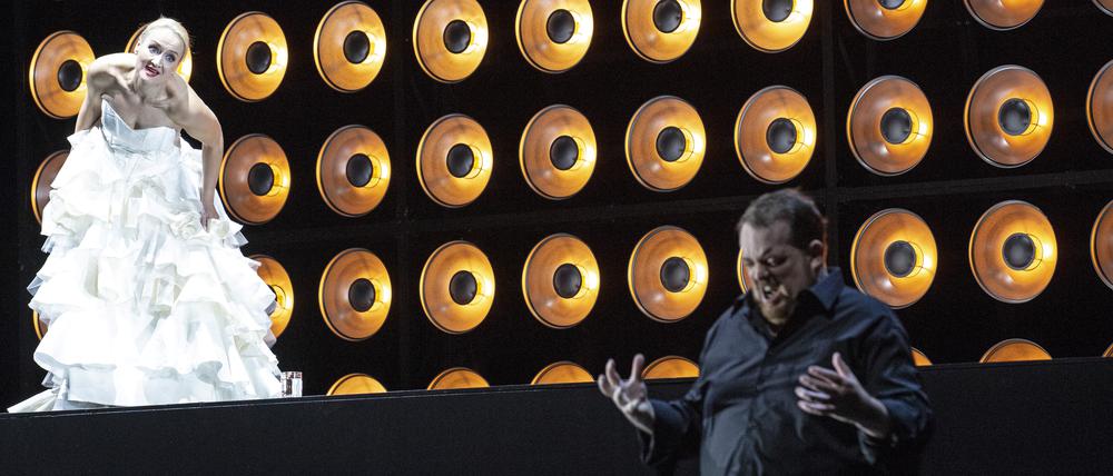 Szene aus Michael Thalheimers Inszenierung „Tristan und Isolde“ an der Deutschen Oper Berlin.