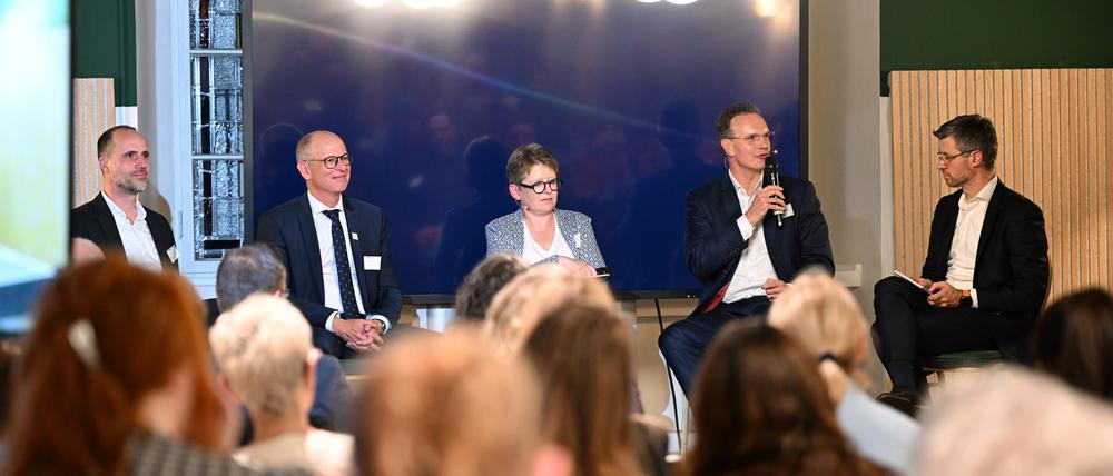 Foto: Ben Pakalski / www.pakalski-press.de für Lilly Deutschland // Weiterer Text über ots und www.presseportal.de/nr/19840 / Die Verwendung dieses Bildes für redaktionelle Zwecke ist unter Beachtung aller mitgeteilten Nutzungsbedingungen zulässig und dann auch honorarfrei. Veröffentlichung ausschließlich mit Bildrechte-Hinweis.