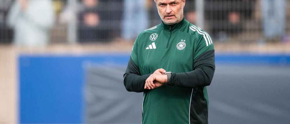 Beim Halbfinal-Rückspiel in Frankfurt gefordert: Fußball-Bundestrainer Christian Wück.