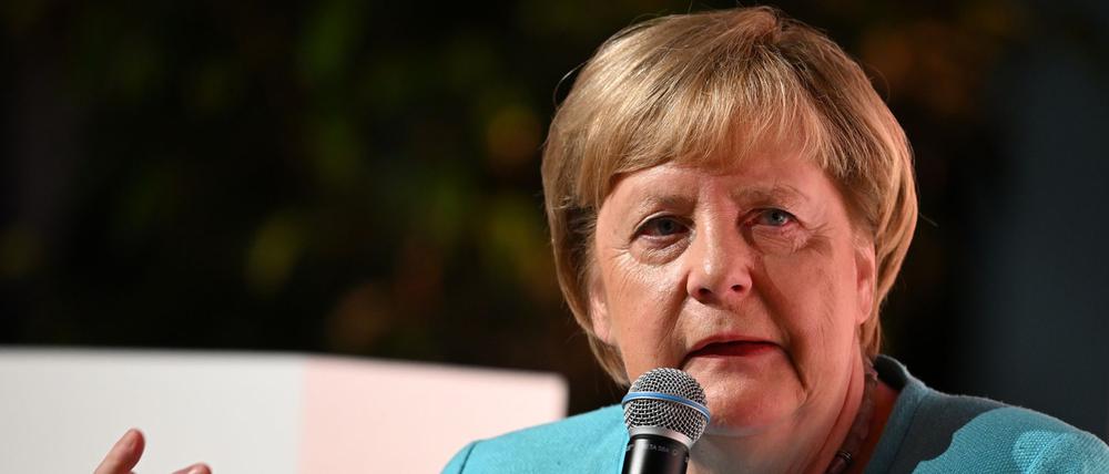 Die ehemalige Bundeskanzlerin Angela Merkel (CDU) spricht bei einem Live-Interview der «Augsburger Allgemeinen» vor Publikum.