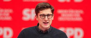 Philipp Türmer (SPD), Juso Bundesvorsitzender, prangert Bürgergeld-Reform an.