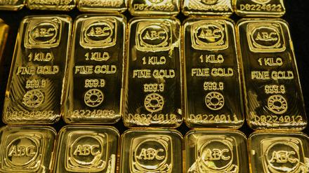 Der Goldpreis fällt deutlich unter 4.000 US-Dollar.
