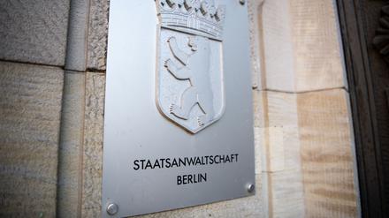 Die Staatsanwaltschaft hat einen Mann angeklagt, der seinen Onkel absichtlich verbrüht haben soll. (Symbolbild) 